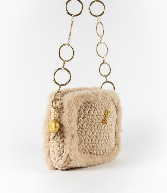 Cozy Diva- Perfect beige